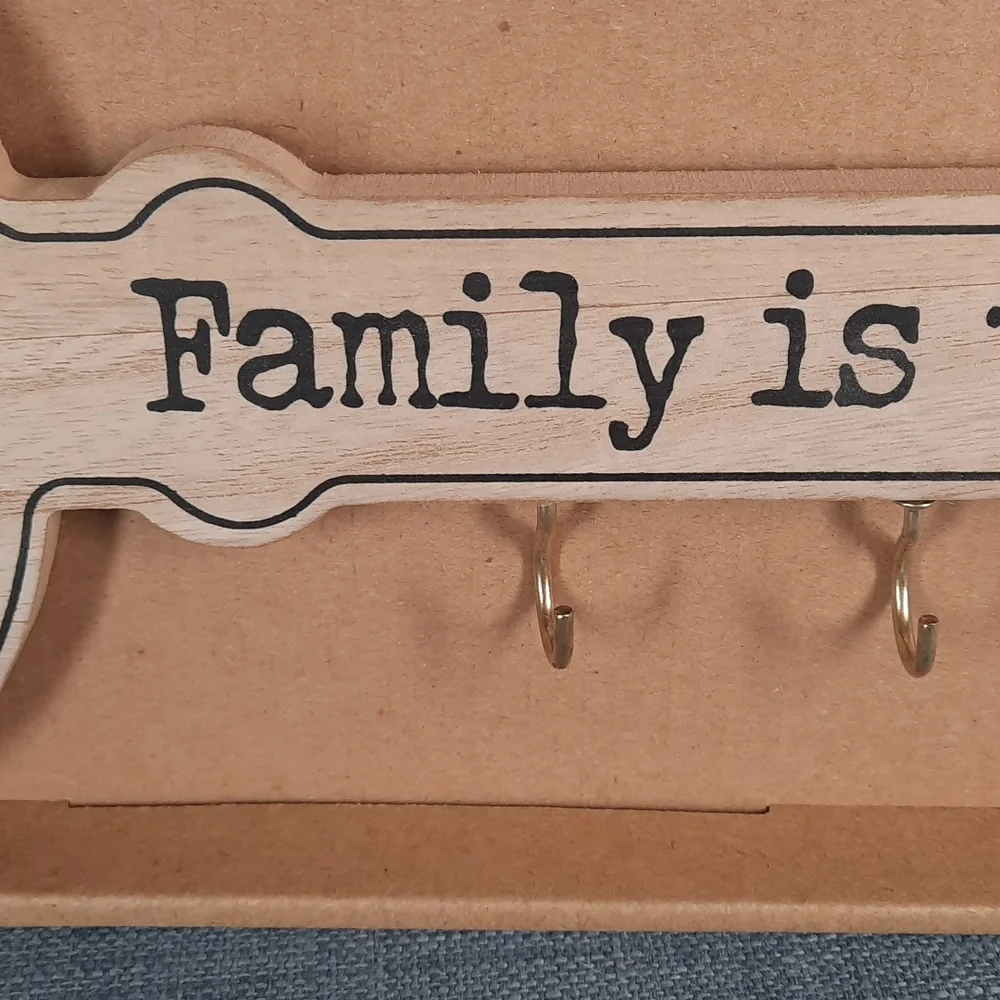 Wall Plaque Key Shaped Keys Organizer Rack Hook Wood Metal Family Happiness